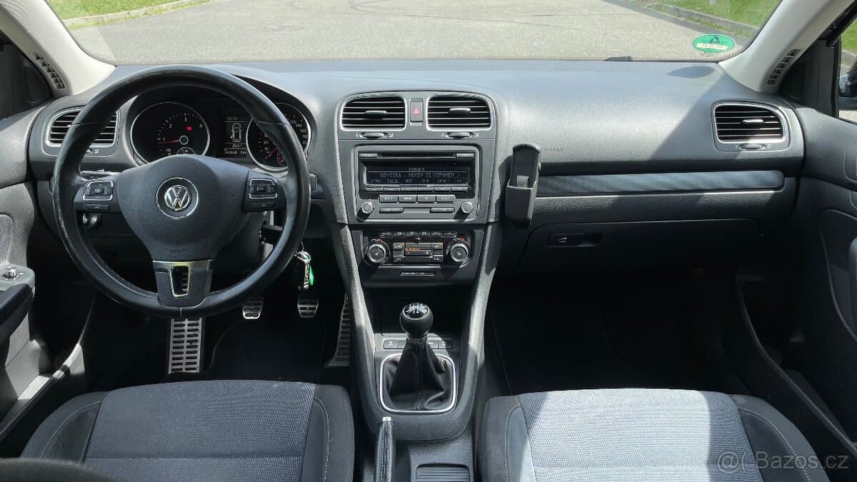 2011 Volkswagen GOLF - 9
