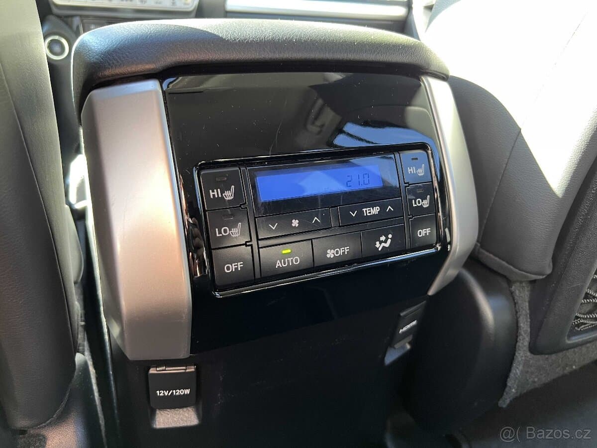 2020 Toyota LAND CRUISER - 9