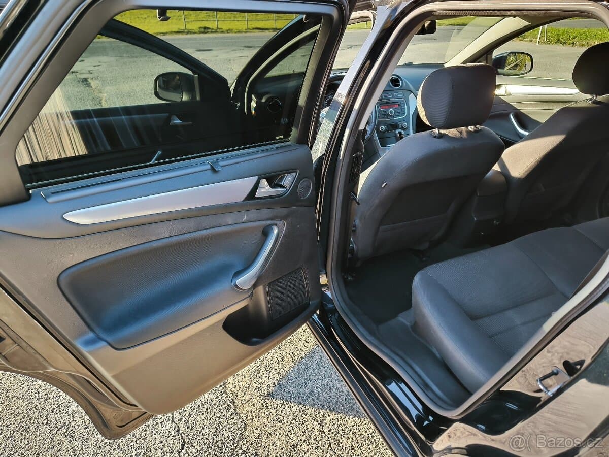 2012 Ford MONDEO - 9