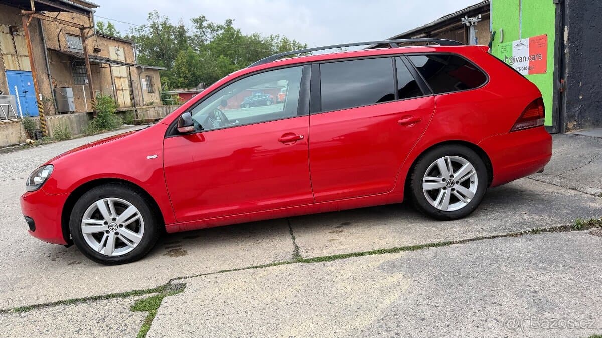 2013 Volkswagen GOLF - 9