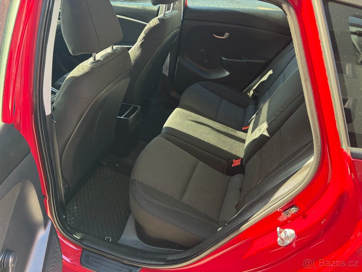 2013 Hyundai i30 - 9