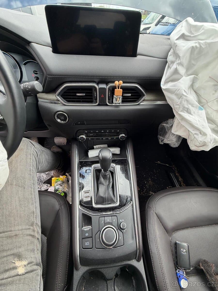 2025 Mazda 5 - 9