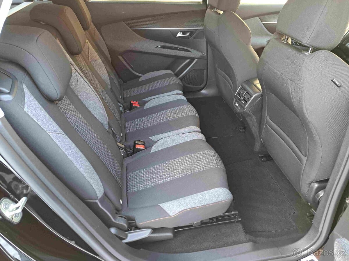2019 Peugeot 5008 - 9