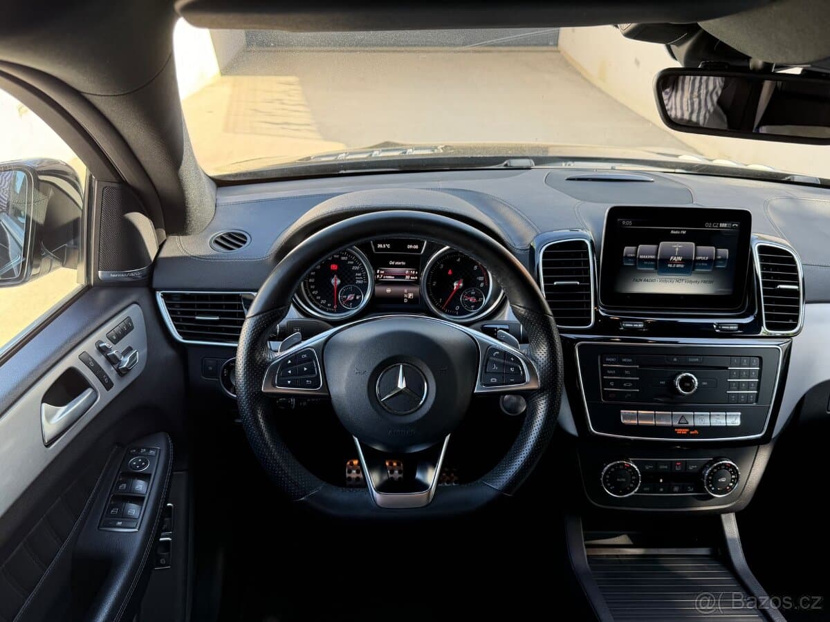 2016 Mercedes-Benz GL - 9