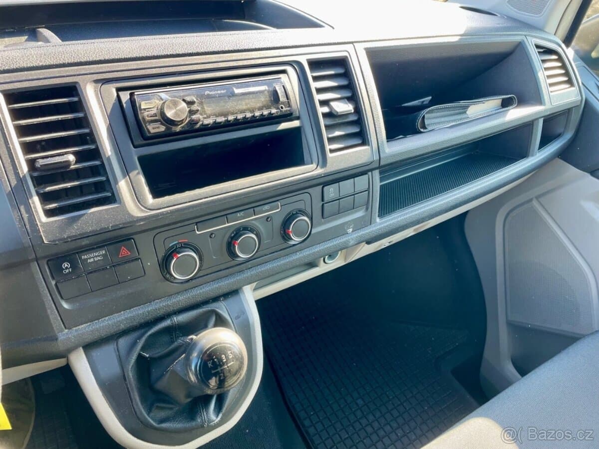 2019 Volkswagen TRANSPORTER - 9
