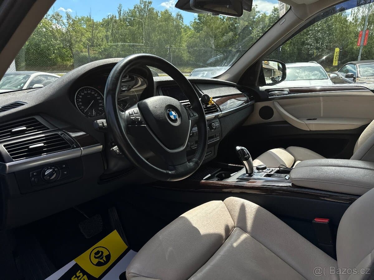 2011 BMW X5 - 9