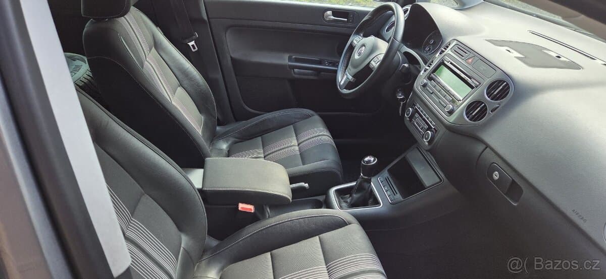2013 Volkswagen GOLF - 9