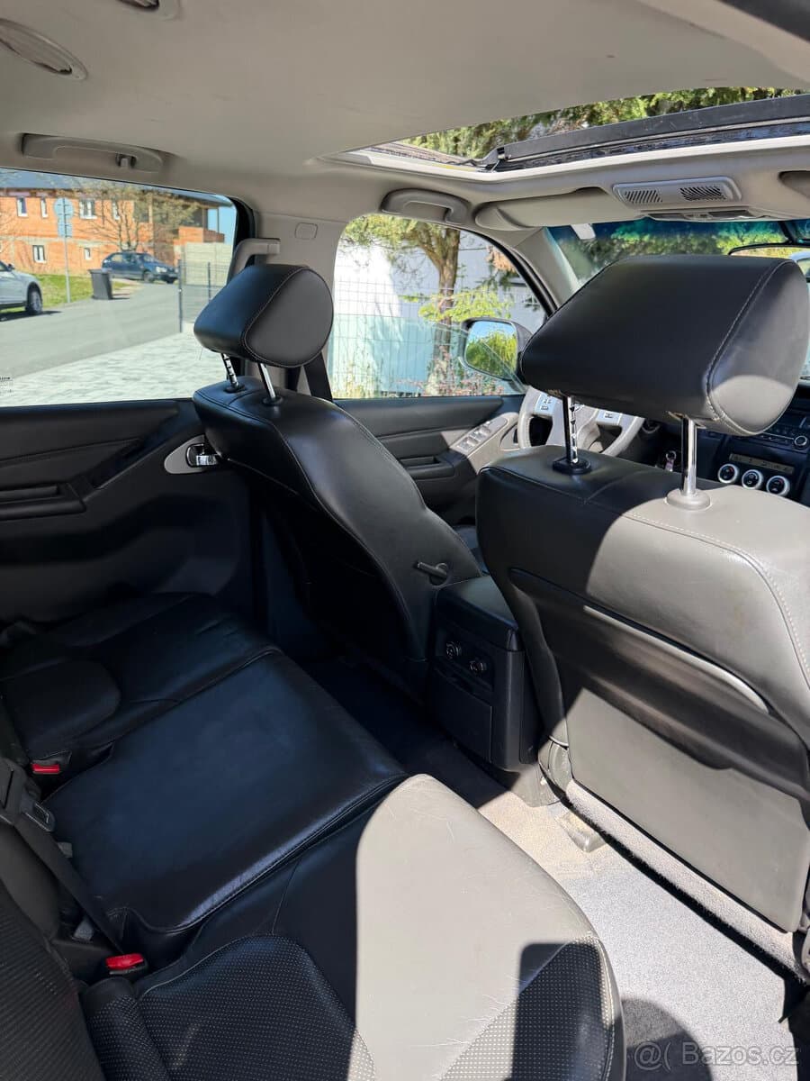 2014 Nissan PATHFINDER - 9