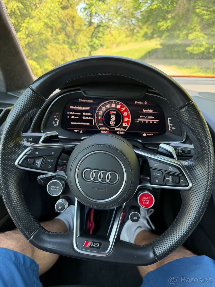 2016 Audi R8 - 9
