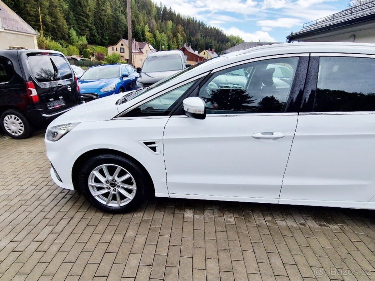 2021 Ford S-MAX - 9