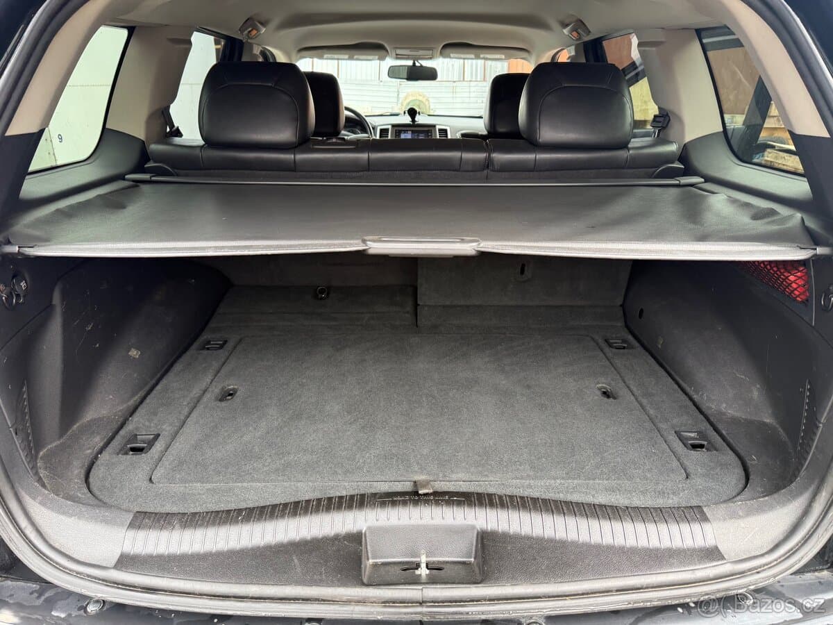 2010 Jeep CHEROKEE - 9
