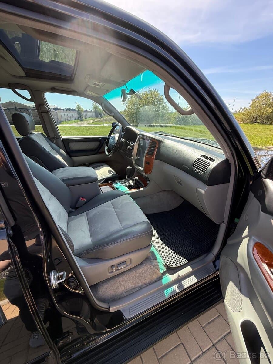 2007 Toyota LAND CRUISER - 9
