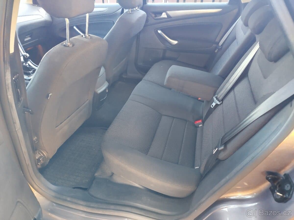 2011 Ford MONDEO - 9