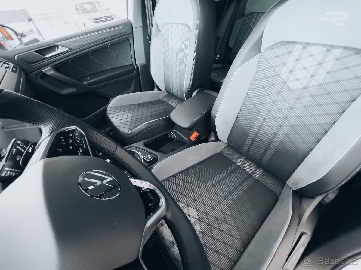 2022 Volkswagen TIGUAN - 9