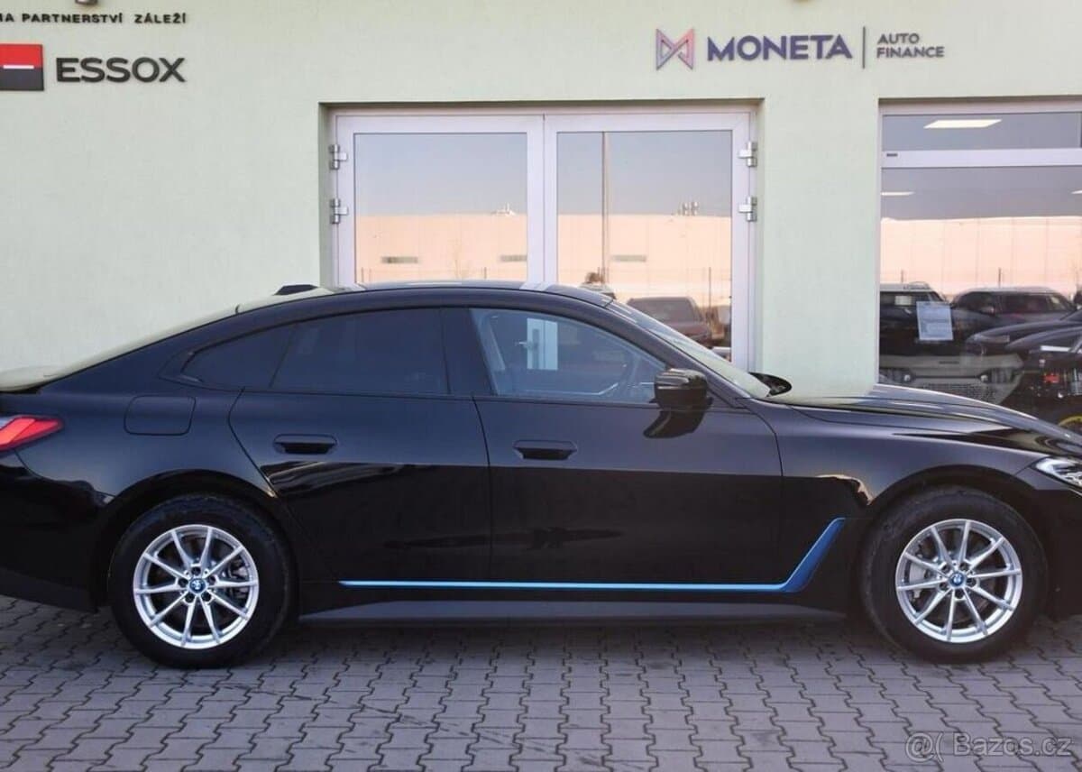 2023 BMW i4 - 9