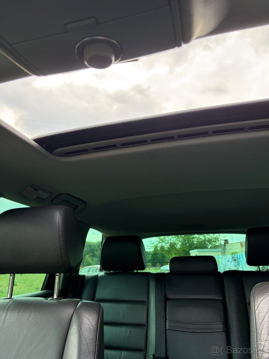 2008 Volkswagen TOUAREG - 9