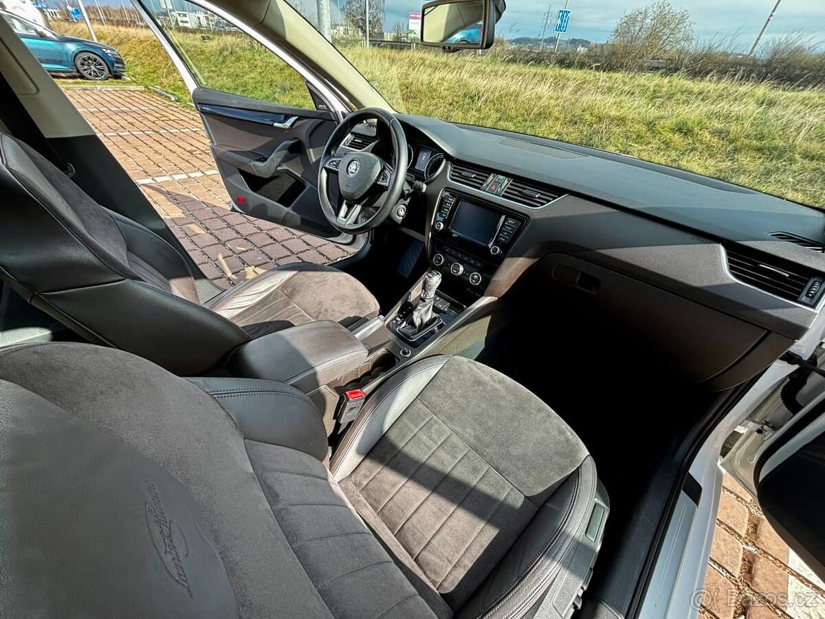 Škoda OCTAVIA - 9
