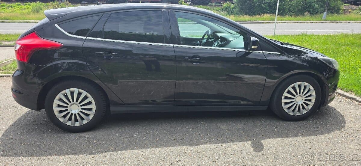 2011 Ford FOCUS - 9