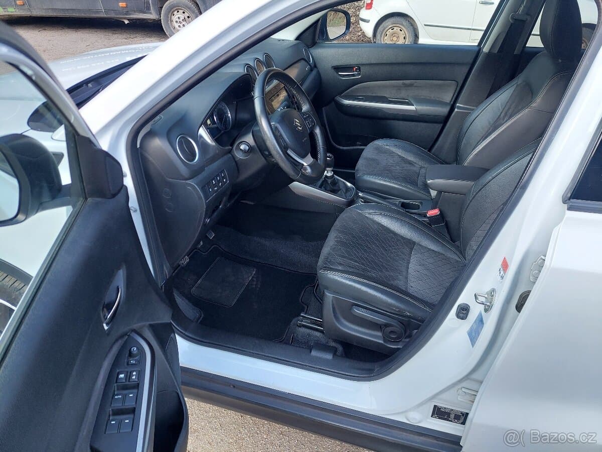 2019 Suzuki VITARA - 9