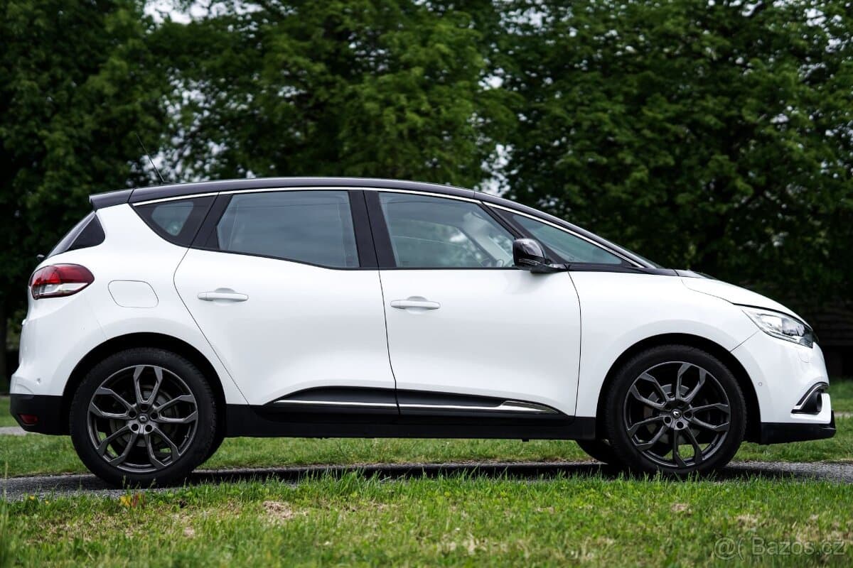 2017 Renault SCENIC - 9