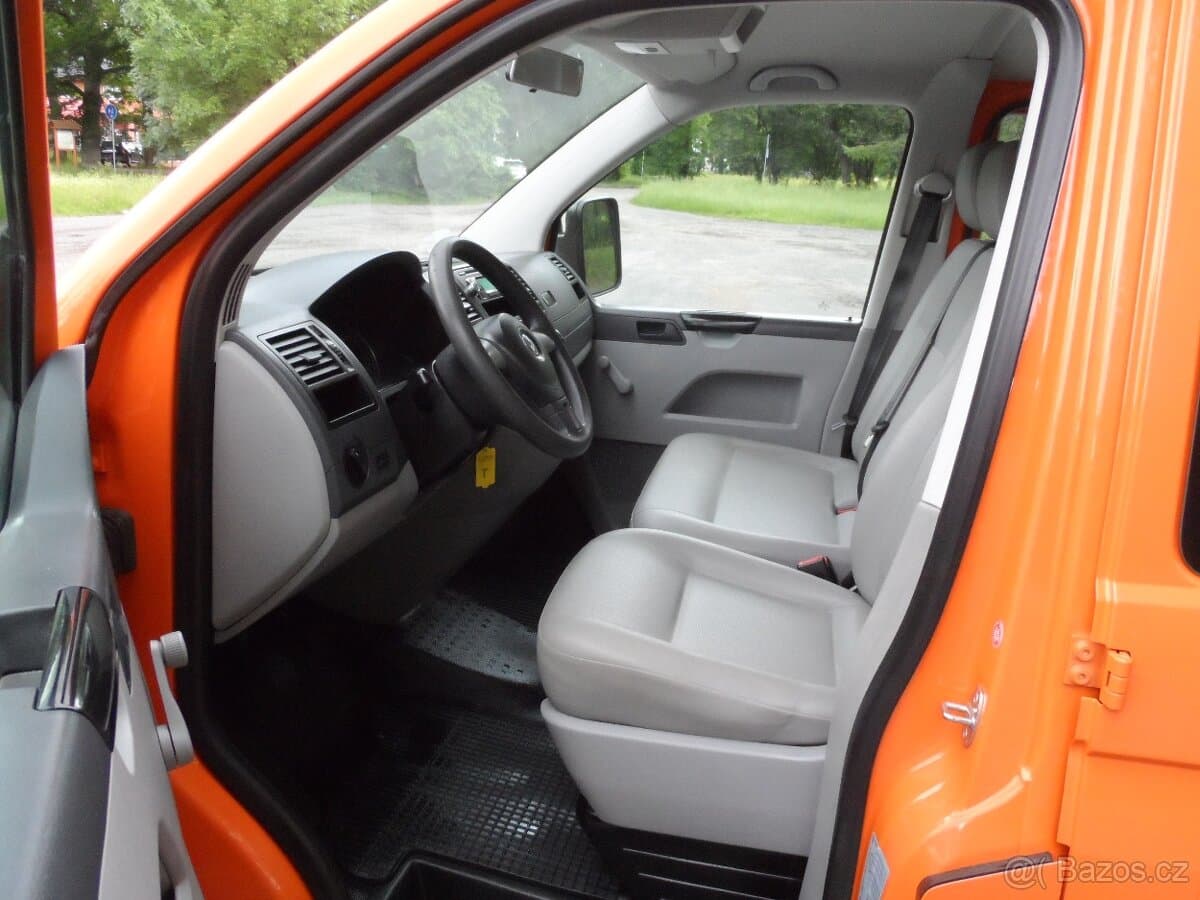 2015 Volkswagen TRANSPORTER - 9