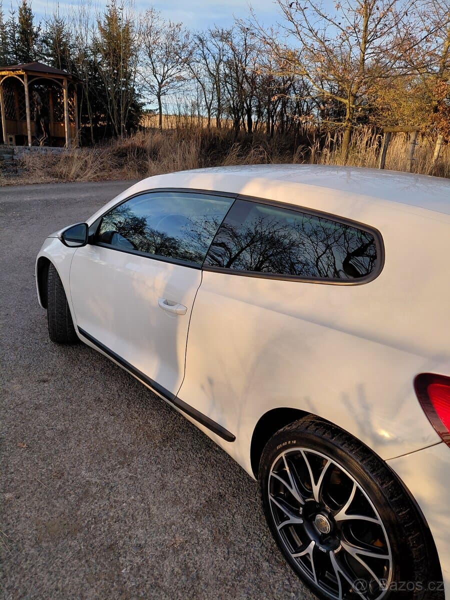 2009 Volkswagen SCIROCCO - 9