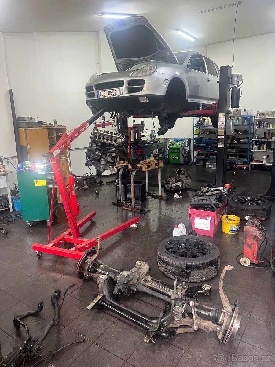 Porsche CAYENNE - 9