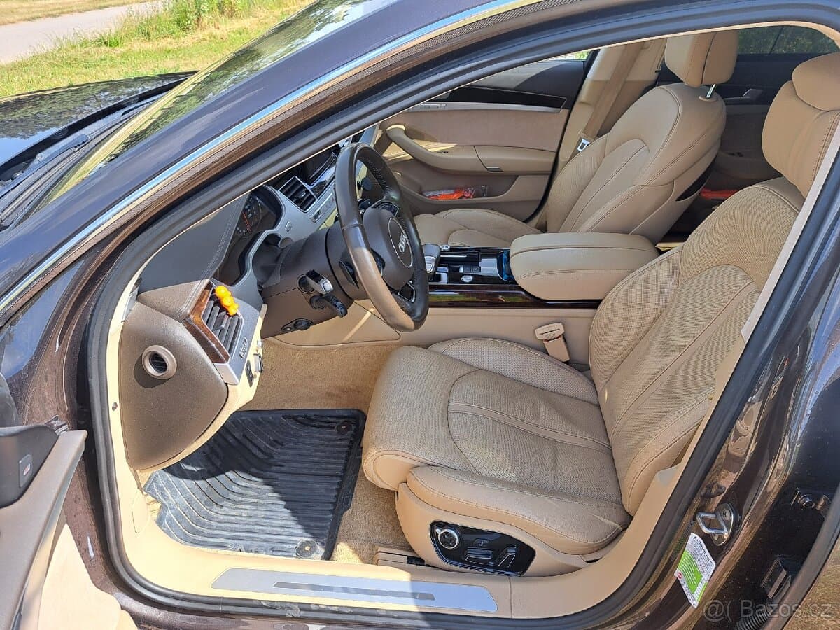 2014 Audi A8 - 9