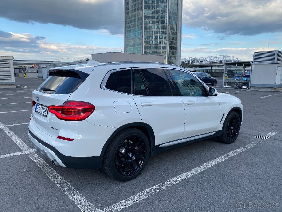 2020 BMW X3 - 9