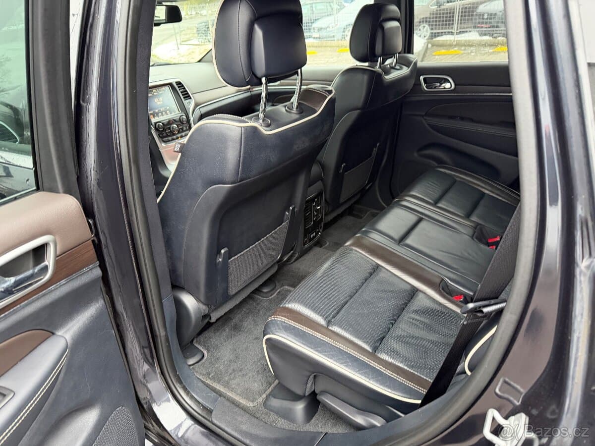 2015 Jeep CHEROKEE - 9