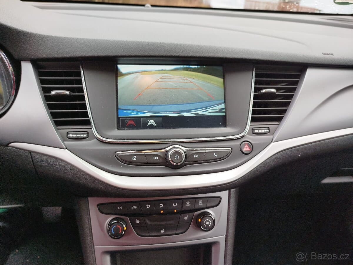 2020 Opel ASTRA - 9