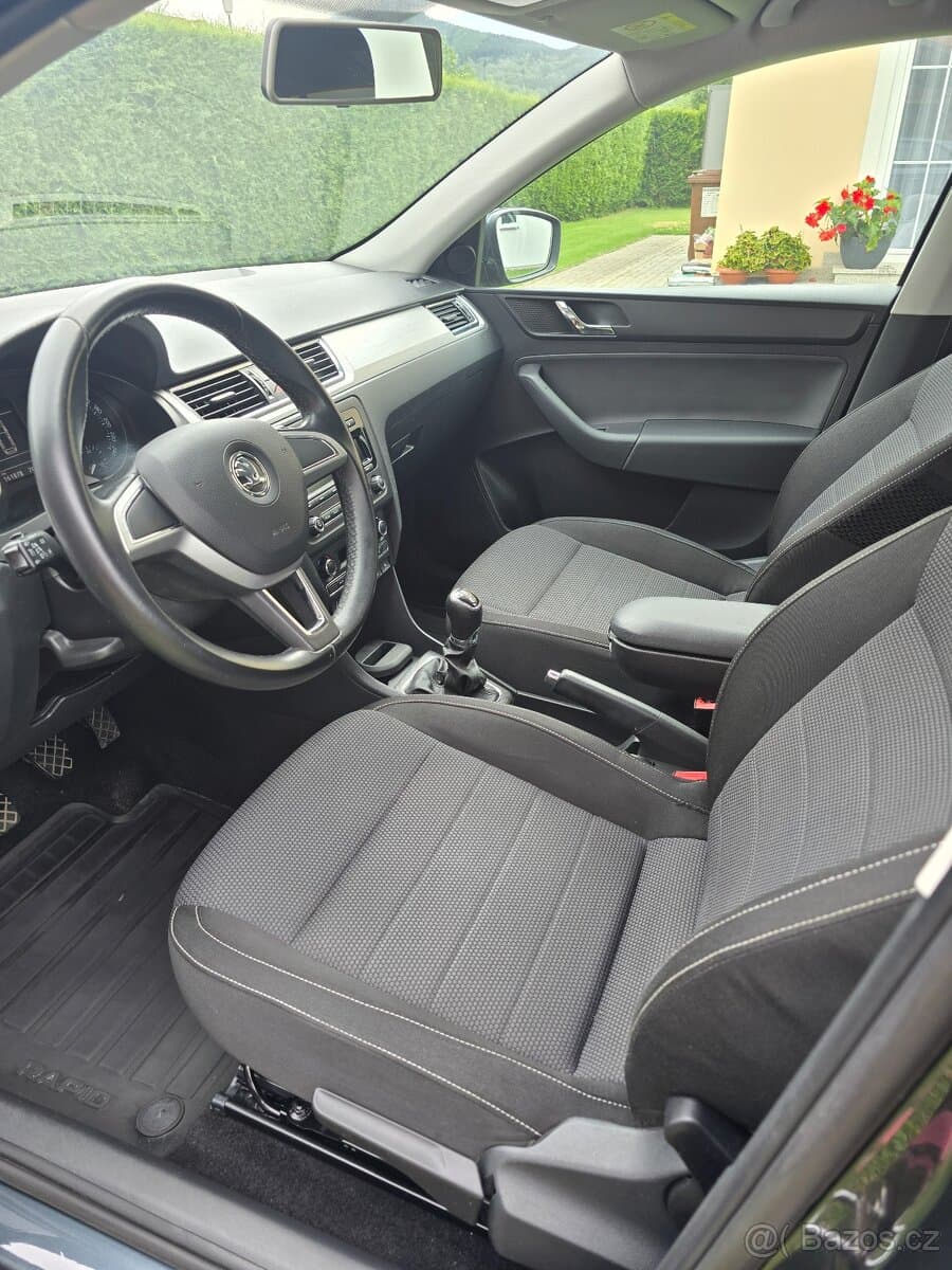 2015 Škoda RAPID - 9