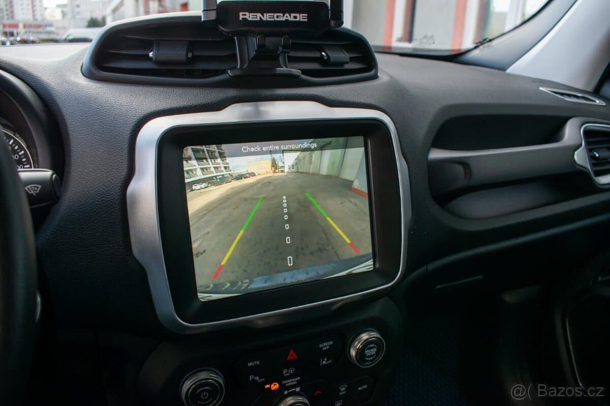 2023 Jeep RENEGADE - 9