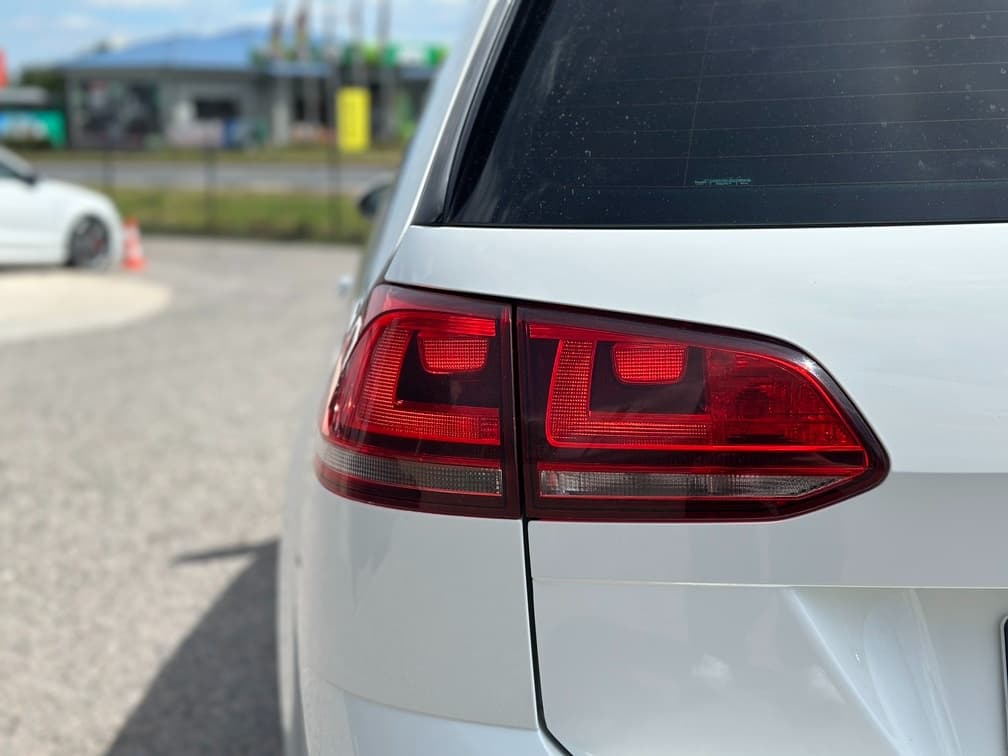2016 Volkswagen GOLF - 9