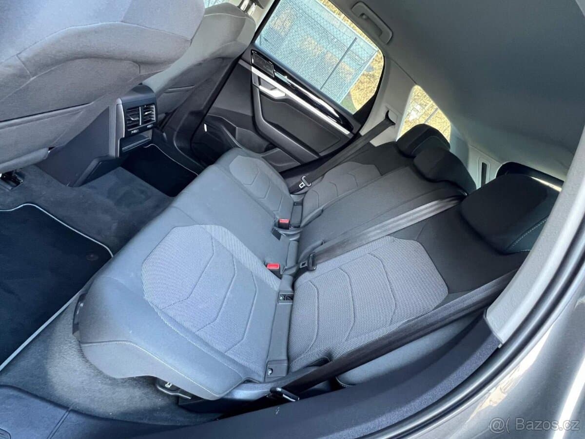 2021 Volkswagen TOUAREG - 9