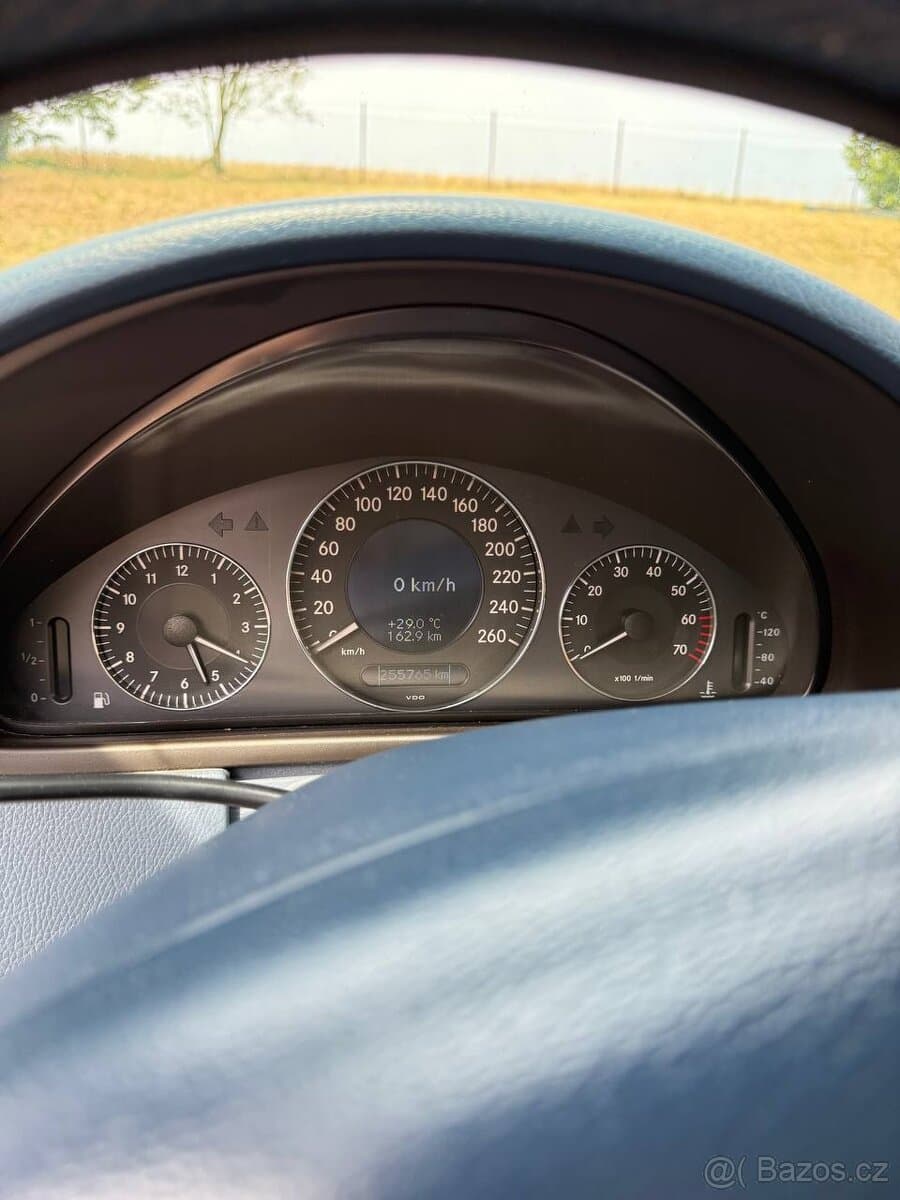 Mercedes-Benz CLK - 9