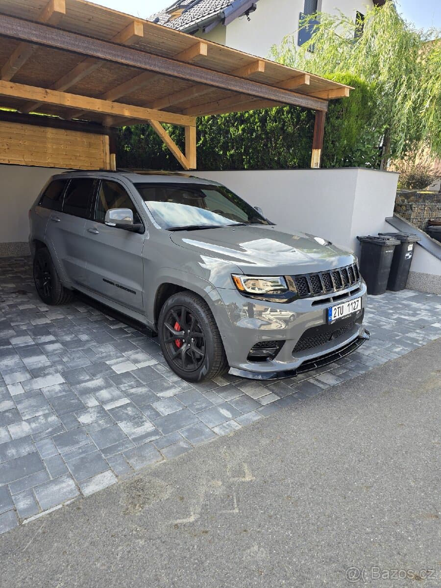 2020 Jeep CHEROKEE - 9