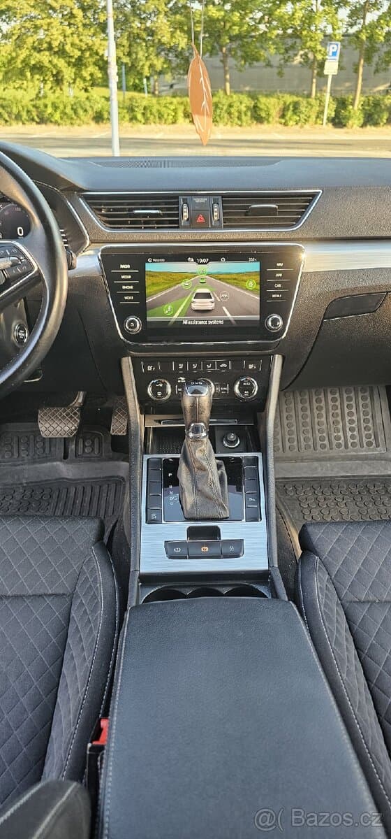 2022 Škoda SUPERB - 9