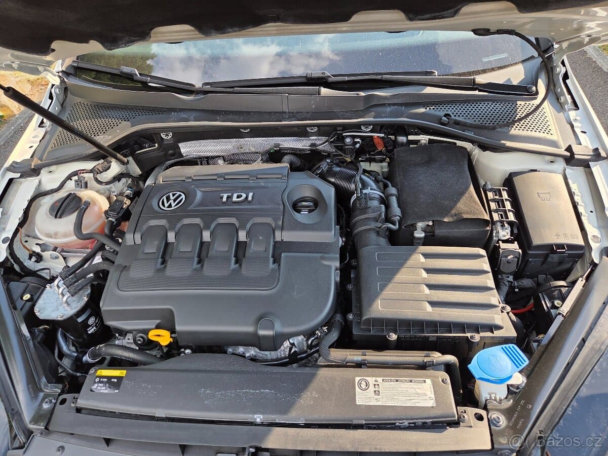 2015 Volkswagen GOLF - 9