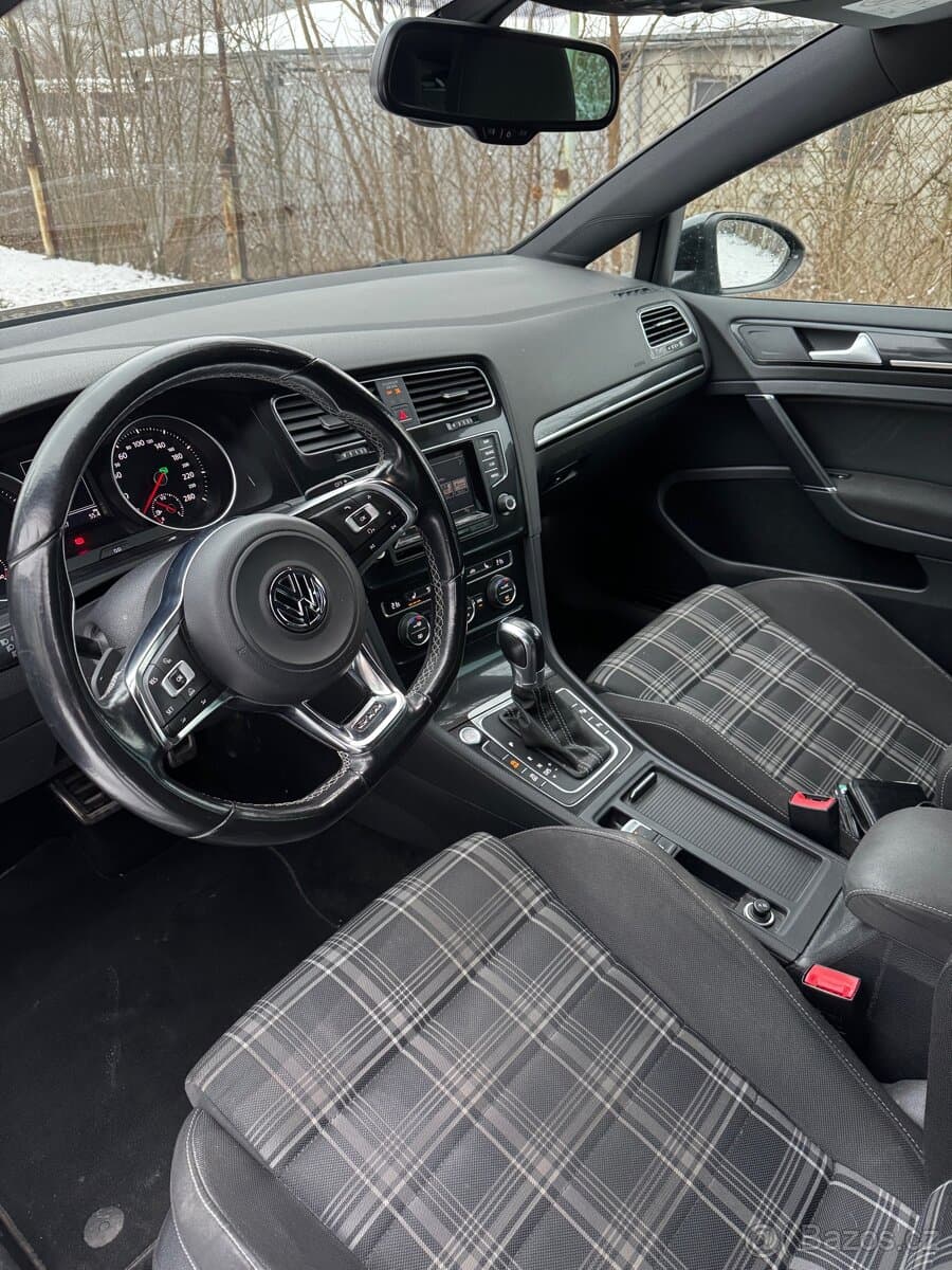2014 Volkswagen GOLF - 9