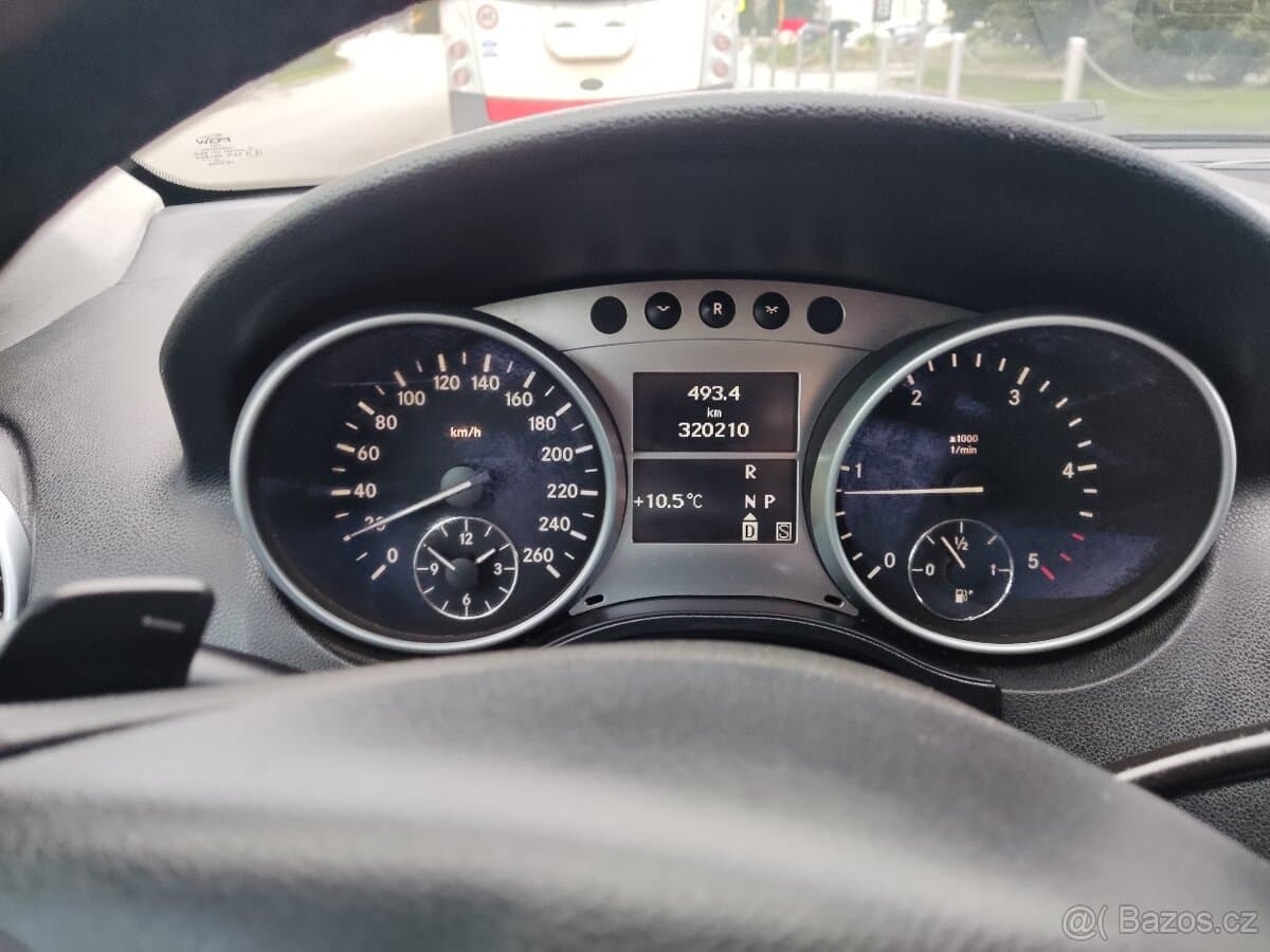2009 Mercedes-Benz M-CLASS - 9