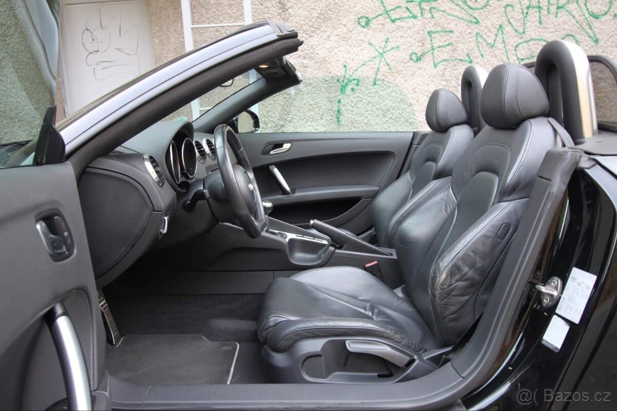 2007 Audi TT - 9