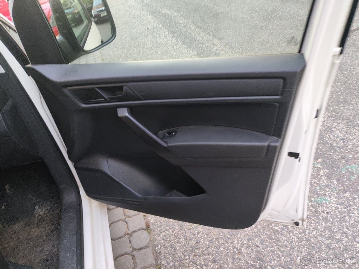 2018 Volkswagen CADDY - 9