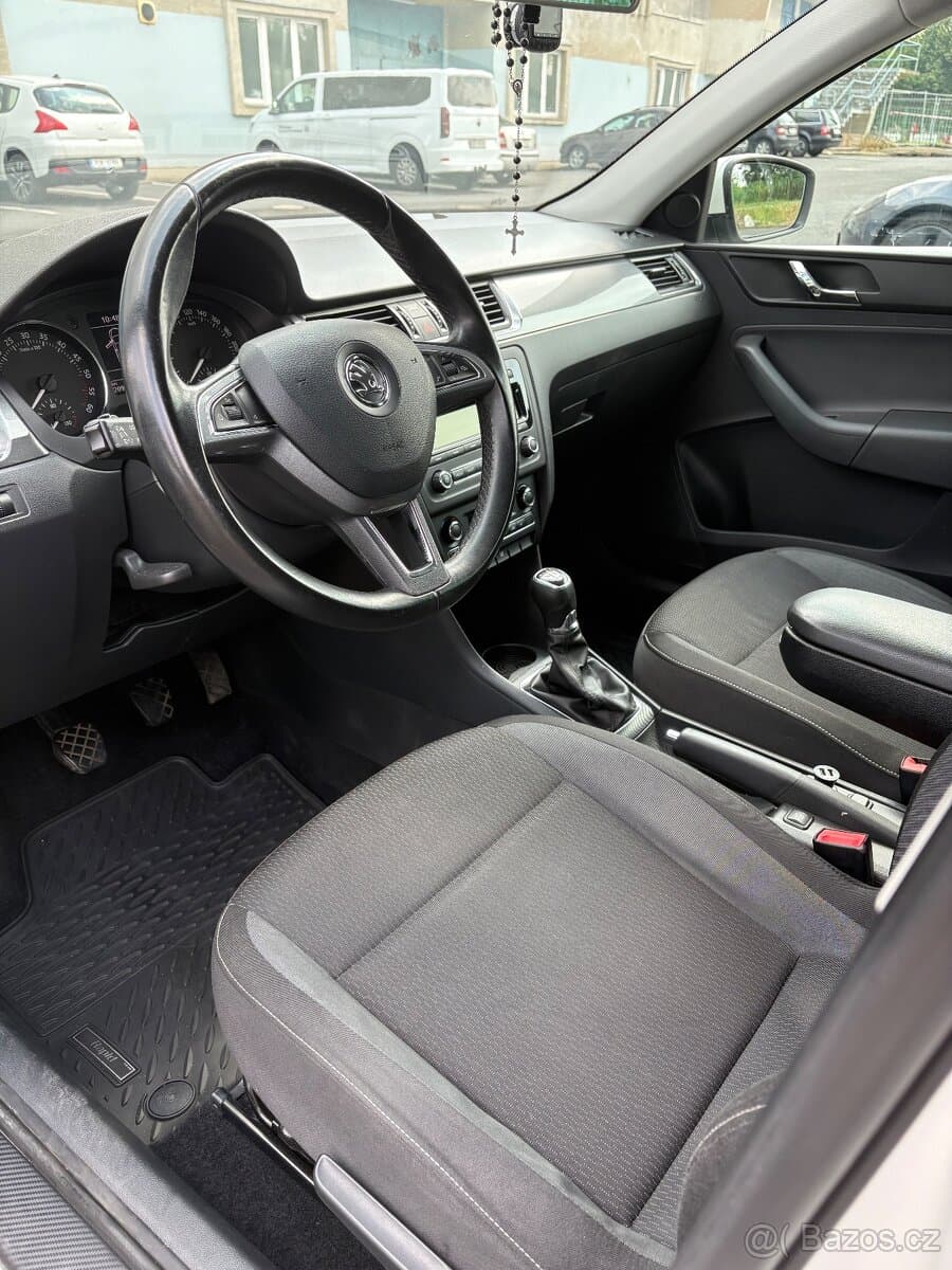 2014 Škoda RAPID - 9