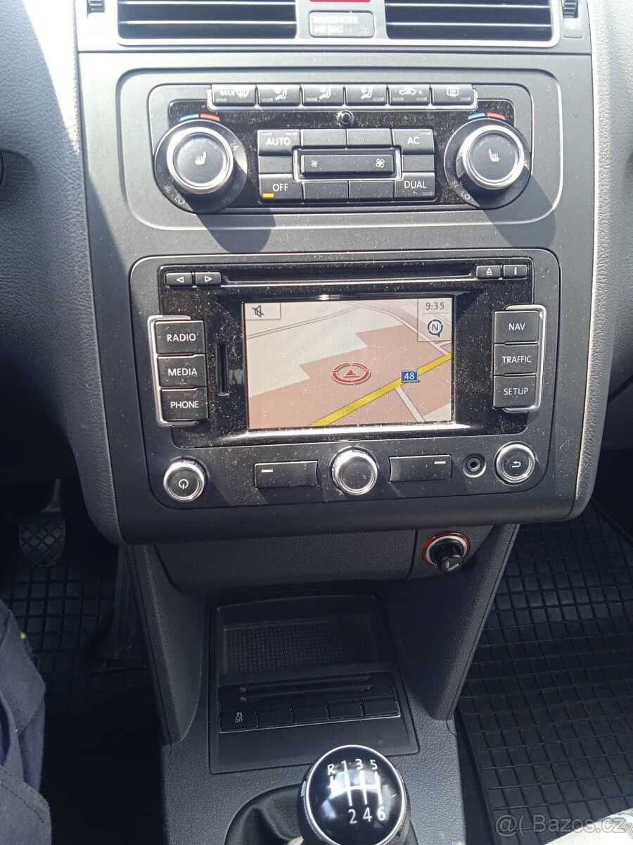 2011 Volkswagen TOURAN - 9