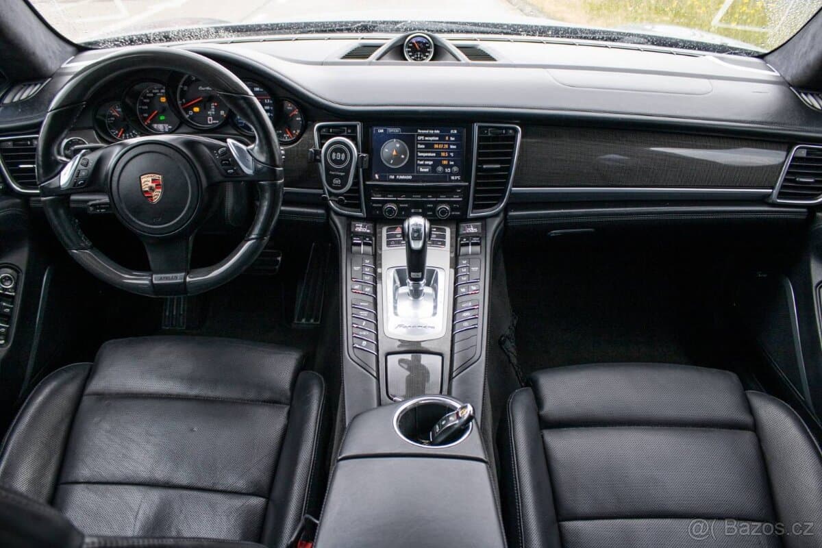 2010 Porsche PANAMERA - 9