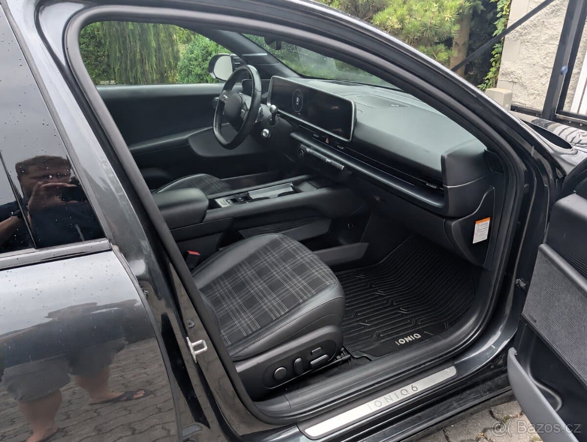 2023 Hyundai IONIQ 6 - 9