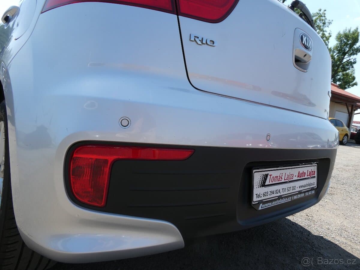 2016 Kia RIO - 9