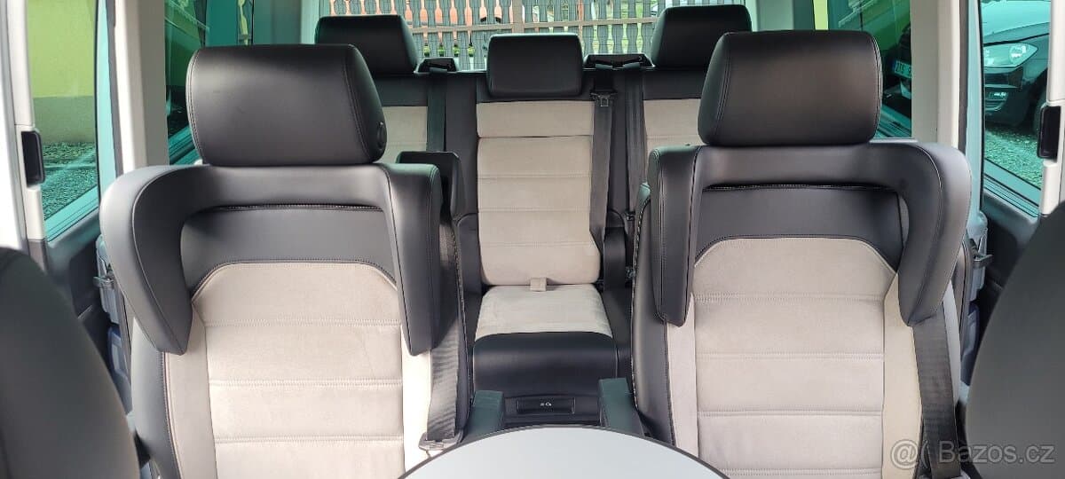 2017 Volkswagen MULTIVAN - 9