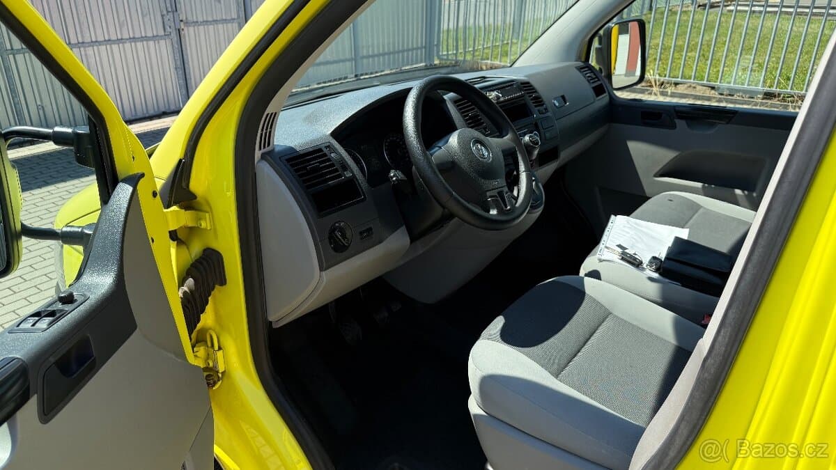 2015 Volkswagen TRANSPORTER - 9